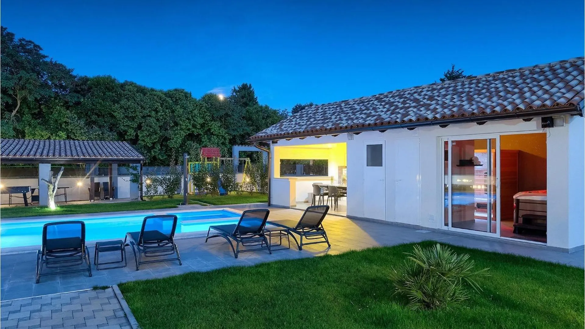 Holiday home Villa Alba Rossa Sisan