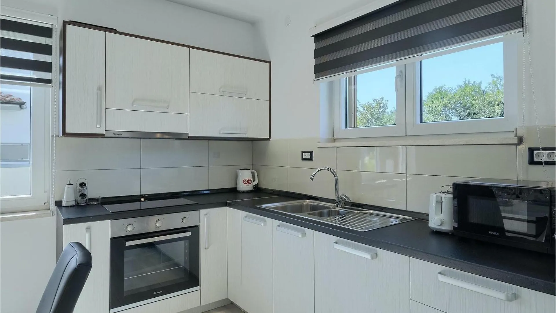 Villa Alba Rossa Sisan Holiday home