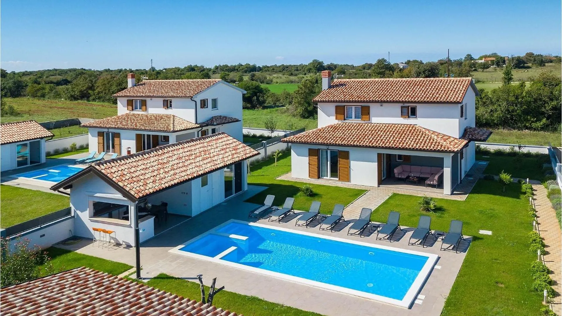 Villa Alba Rossa Sisan Holiday home