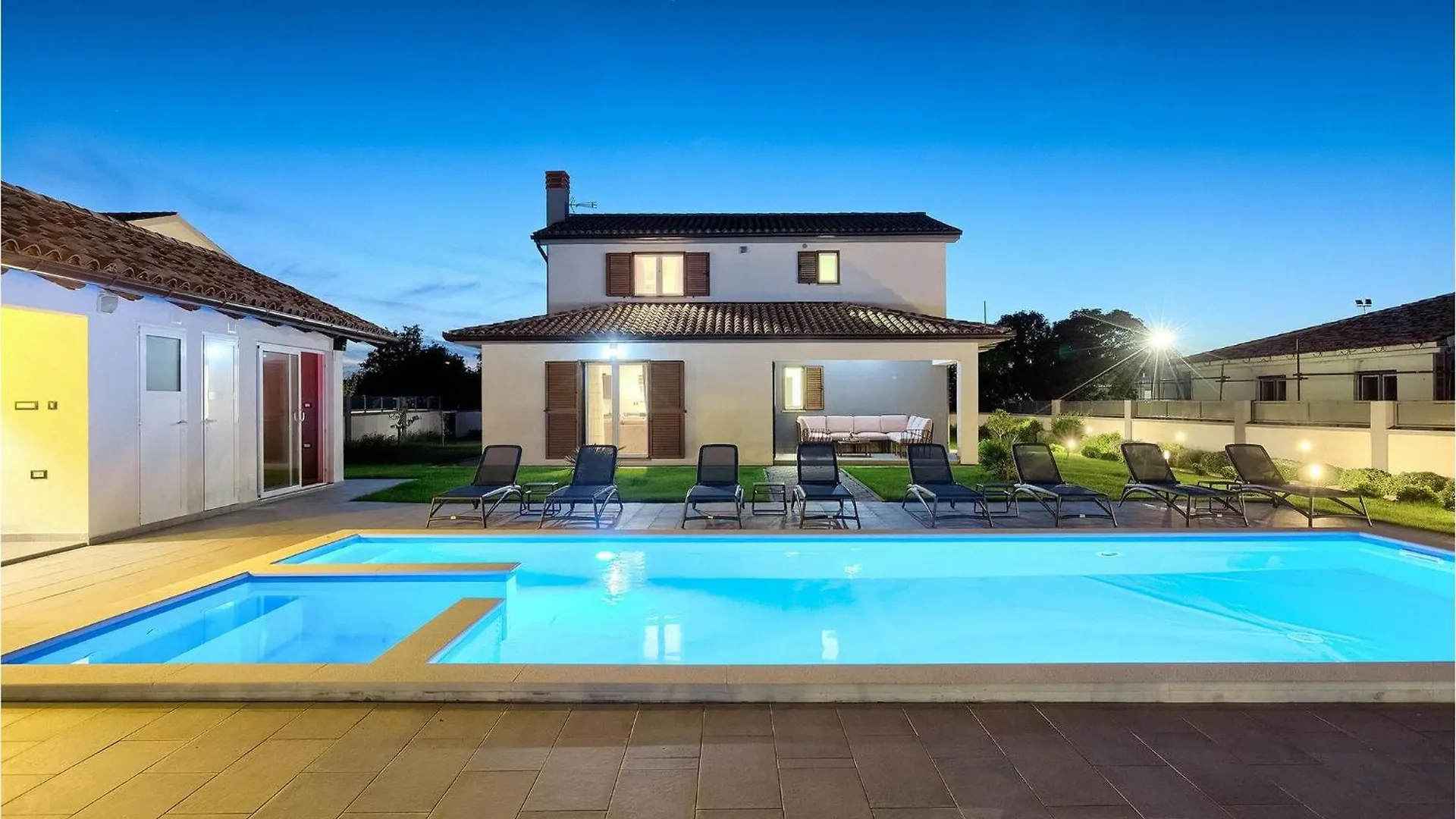 Holiday home Villa Alba Rossa Sisan